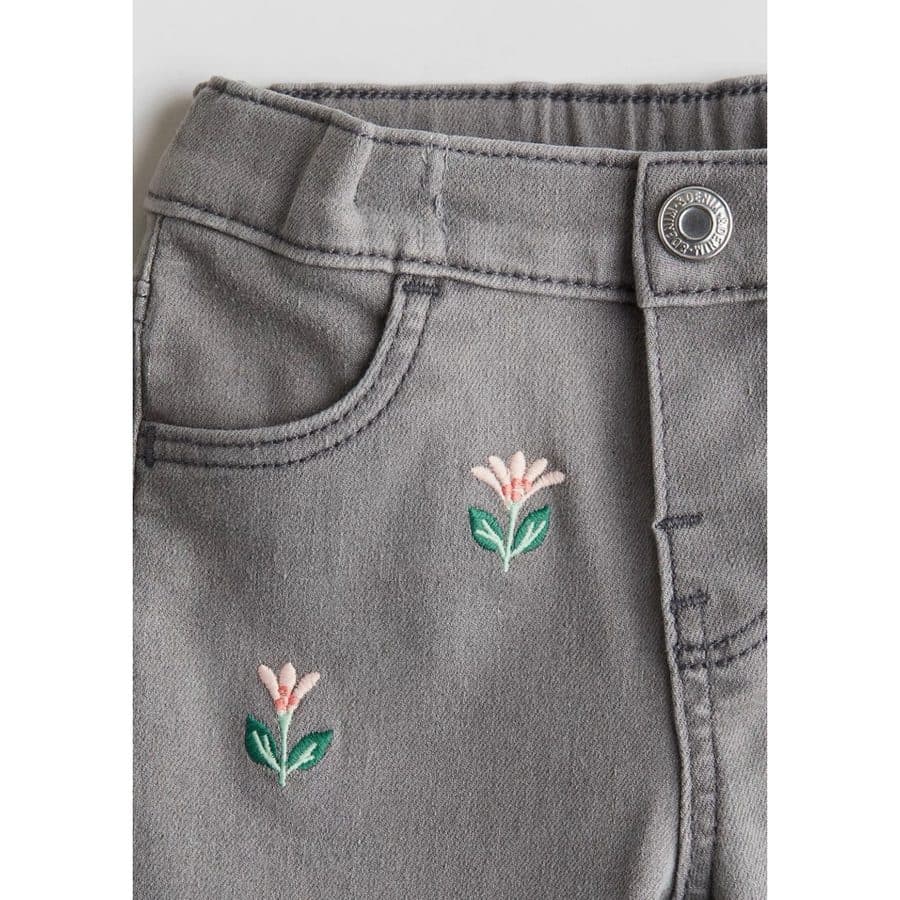 H&M SALE, Flower Embroidered Grey Jeans — gambar 3